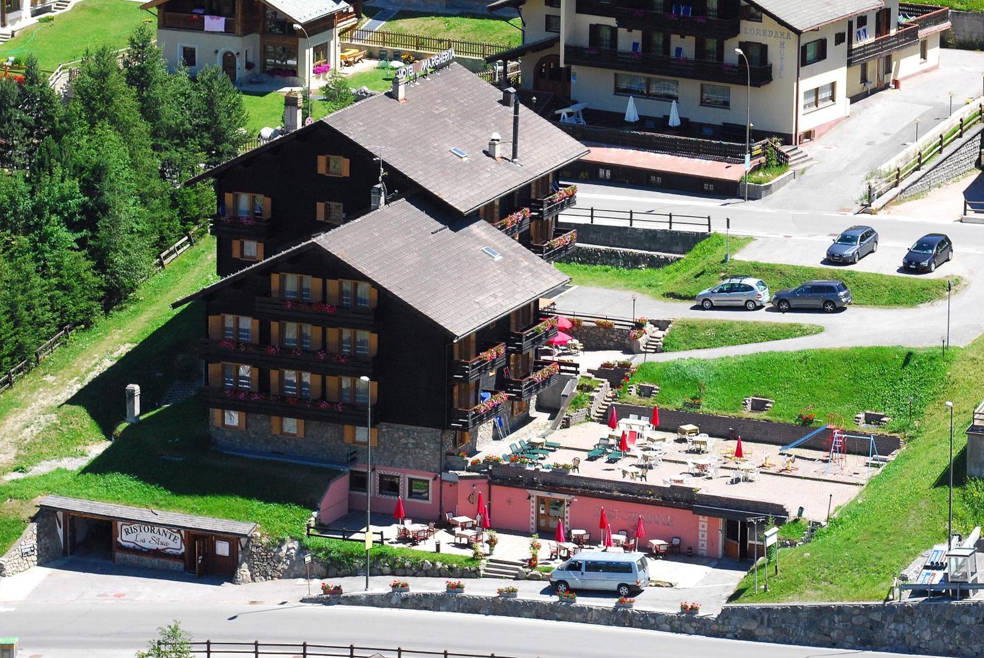 Hotel Margherita Лівіньо Екстер'єр фото